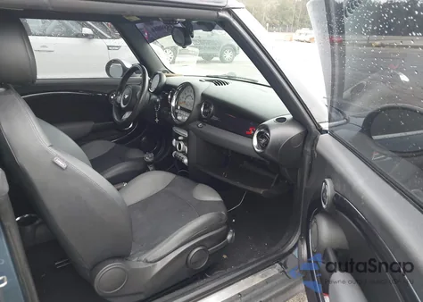 2010 Mini Cooper из США, поврежденный, VIN WMWMR3C59ATZ19038